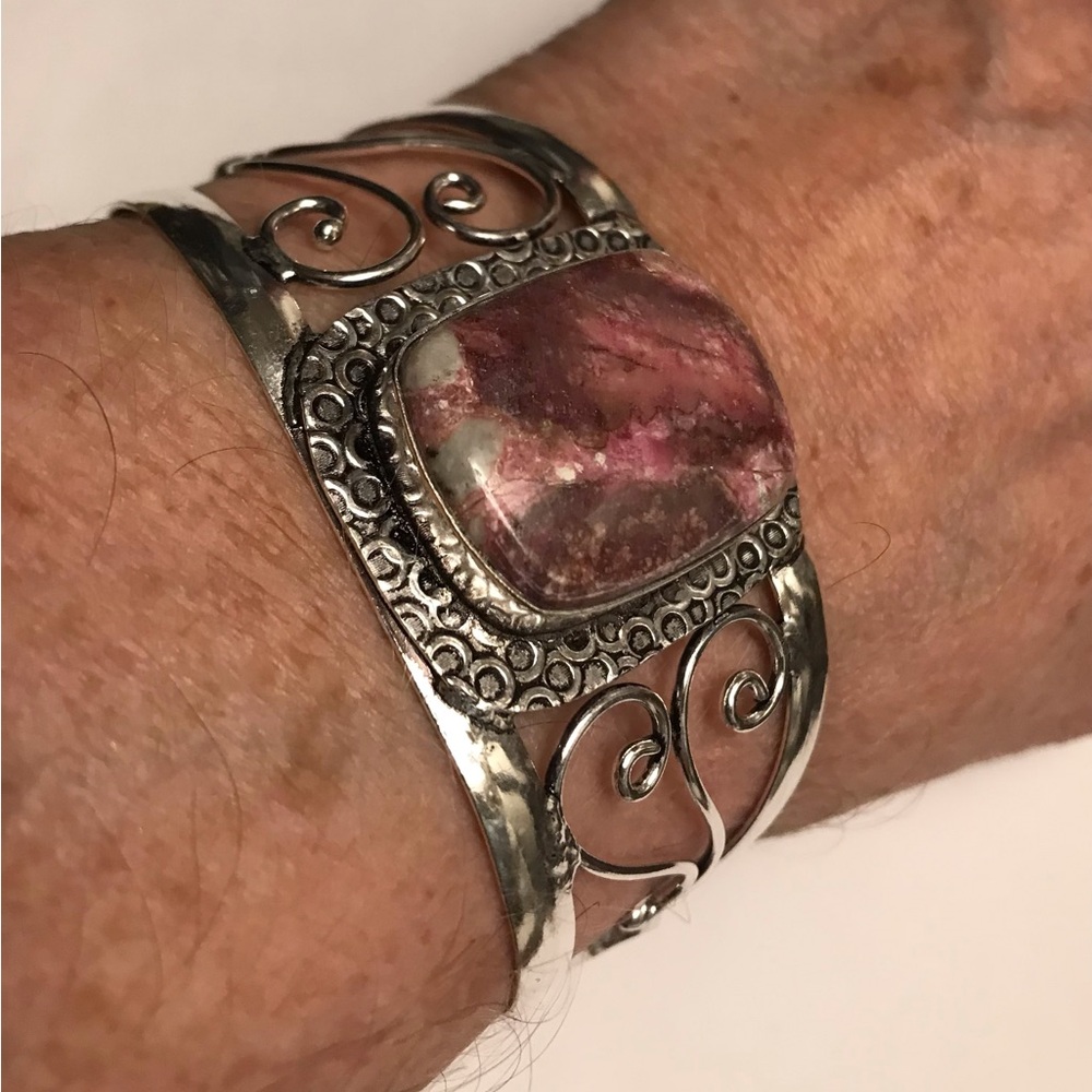 Cobalto Calcite Stamped 925 Sterling Silver Cuff Bracelet
